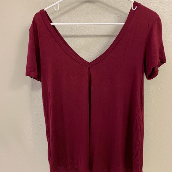 Deep V-neck top - Picture 3 of 3